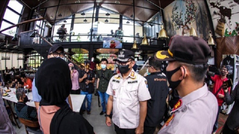 Datangi Pusat Perbelanjaan, Wali Kota Bogor : Saat Ini Situasi Tak Aman dari Covid-19