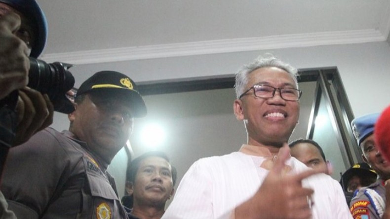 Buni Yani Bebas dari Lapas Gunung Sindur