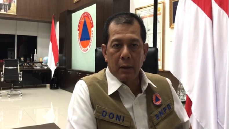 Pasien Positif Corona Terus Bertambah, BNPB Minta Warga Disiplin Jaga Jarak
