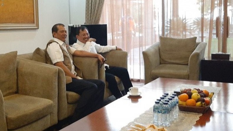 Menkes dan Kepala BNPB Jemput 238 WNI di Natuna yang Telah Diobservasi Virus Korona