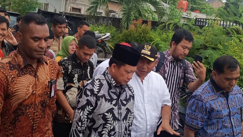 Mendagri Tito Karnavian Minta Perusahaan Hibahkan Dana CSR untuk Bantu Korban Banjir