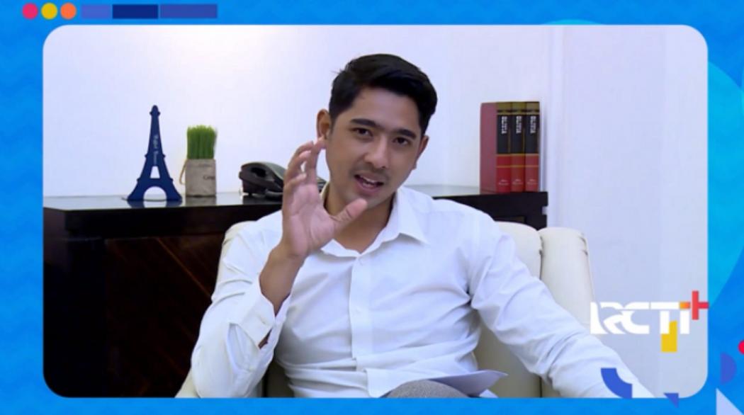 Kesederhanaan Arya Saloka yang Bikin Hati Meleleh, Penampilan Bersahaja, Jualan Makanan dan Rajin Ibadah 