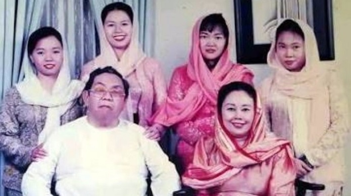 Kisah Gus Dur Rutin Kirim Surat Luluhkan Hati Sinta Nuriyah