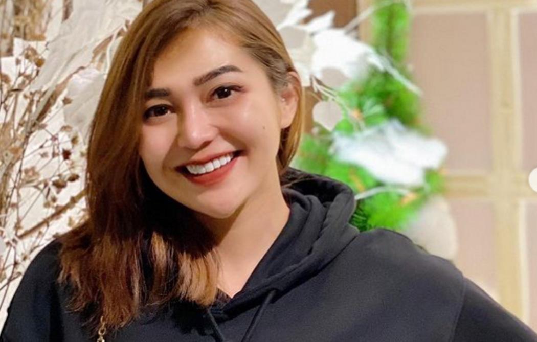 Yuselly Agus Stevy Mantan Personel Trio Macan yang Terlibat Kecelakaan Beruntun di Tol Semarang