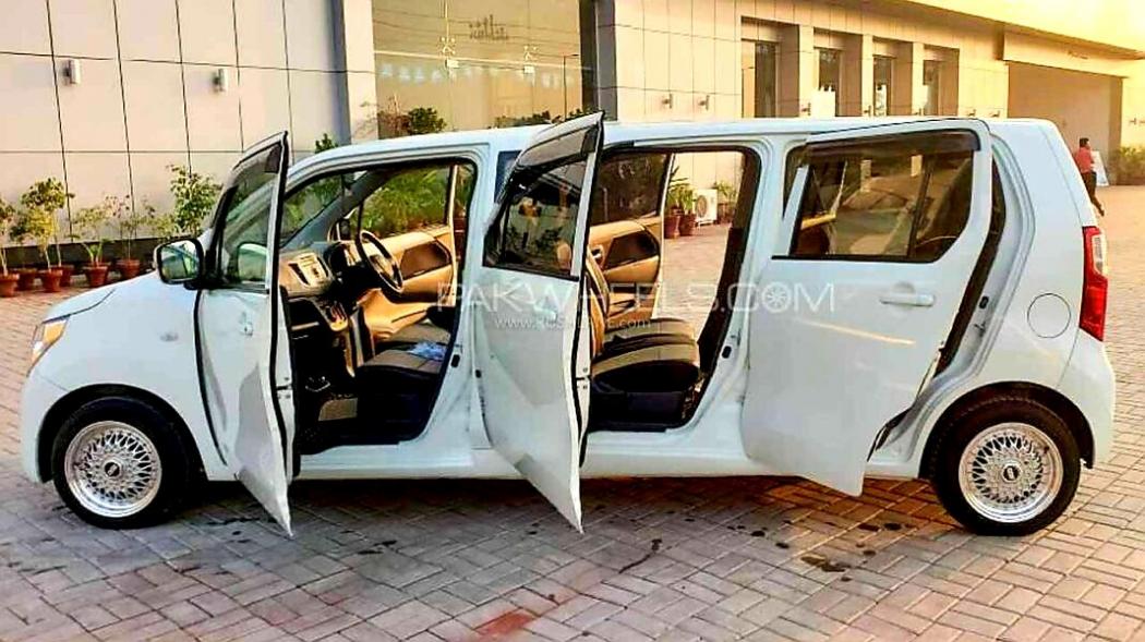 Lucu, Suzuki Karimon Wagon R Disulap Jadi Limousine 