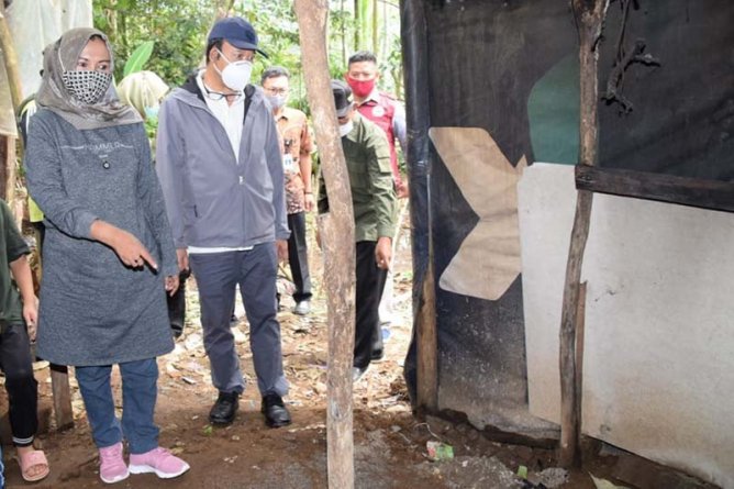 Pemkab Banyumas Pertimbangkan Relokasi Korban Tanah Bergerak  di Dusun Semaya