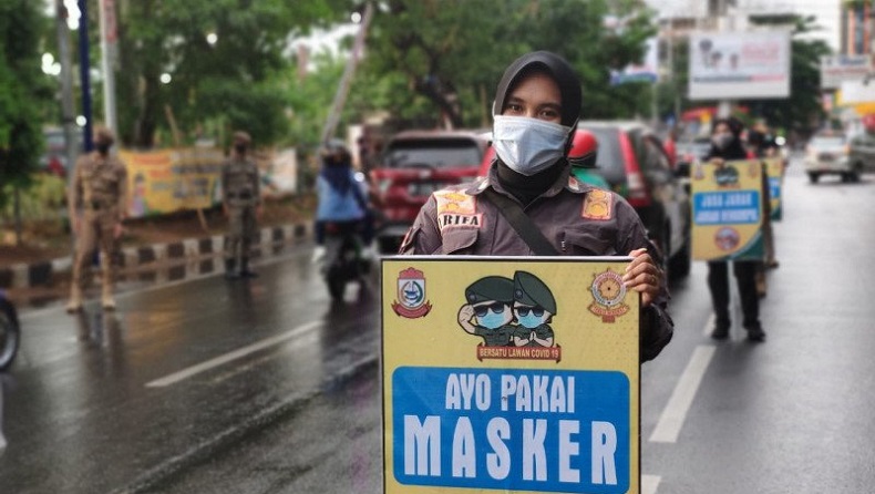 Pandemi Belum Usai, IDI Ingatkan Masyarakat Tetap Pakai Masker
