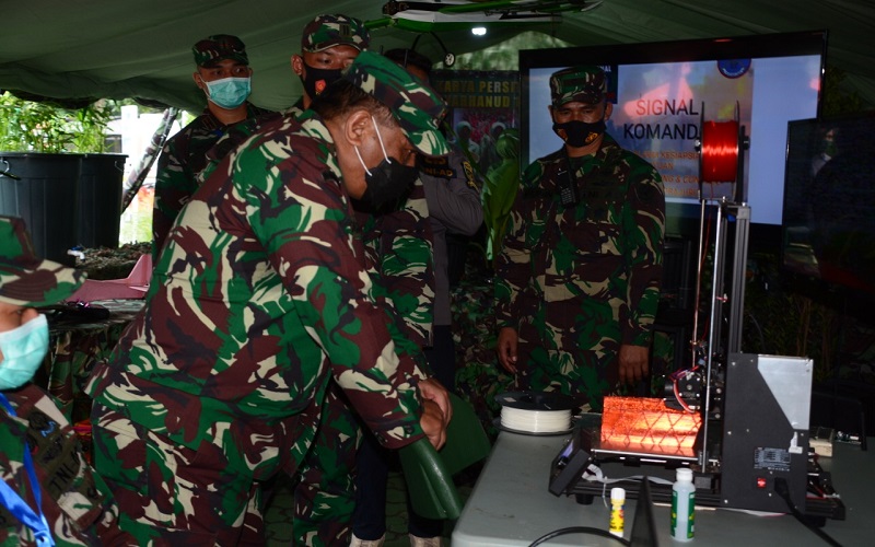 Yonarhanud 14/PWY Ciptakan Sinyal Komando Alarm Steeling, Pangdam Acungkan Jempol