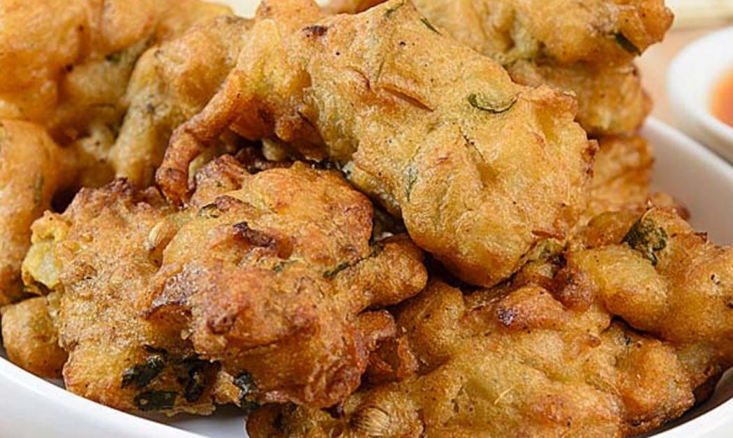 Suka Makan Gorengan Saat Buka Puasa? Ini Tips Kontrol Kolesterol dari Pakar Unair