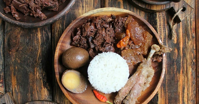 Cara Membuat Gudeg Jogja dengan Bumbu Khas Jawa, Makin Enak Pakai Sambal Krecek
