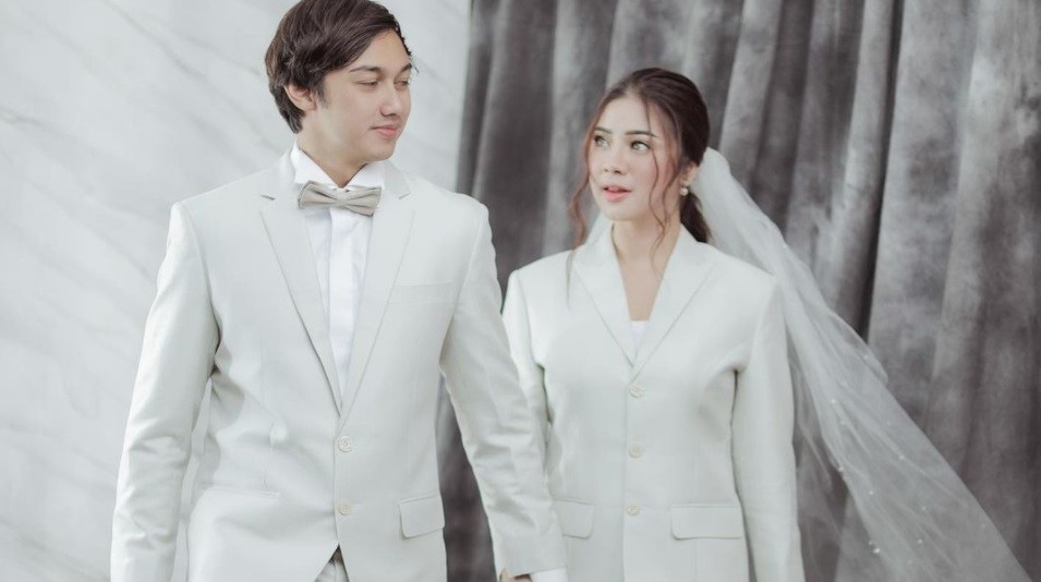 Menikah Setelah 8 Tahun Pacaran, Begini Perjalanan Cinta Felicya Angelista dan Immanuel Caesar Hito