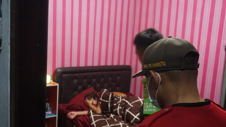 Mabuk Berat, 4 Pasangan Mesum Diamankan Satpol PP Kota Mojokerto