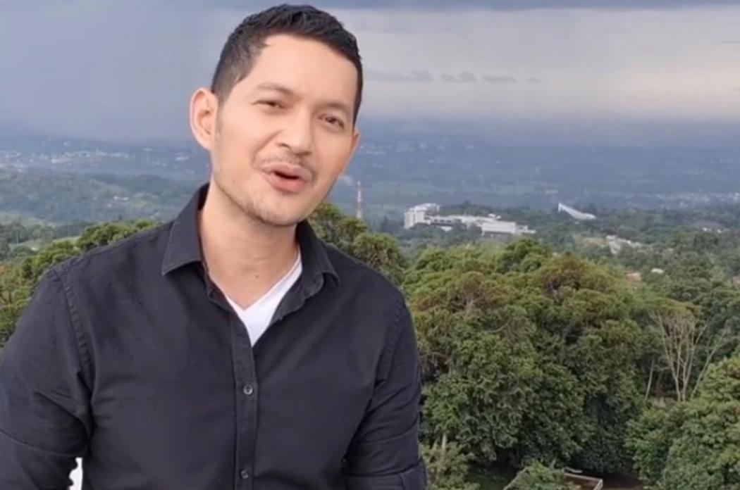 7 Artis Melajang di Usia 40-an, Ada yang Merasa Nyaman Hidup Sendiri