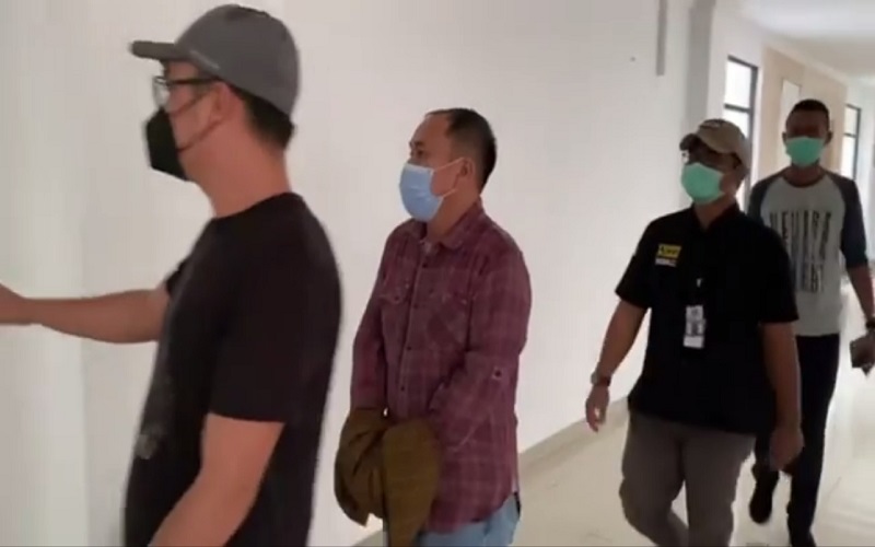 Pesan 2 Tiket Kapal Laut, Buronan Asral Sempat Kecoh Petugas saat Akan Ditangkap Kejaksaan