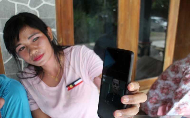 Keluarga di Sragen Menanti Kabar Terkini Kakak Beradik Penumpang Sriwijaya Air Jatuh