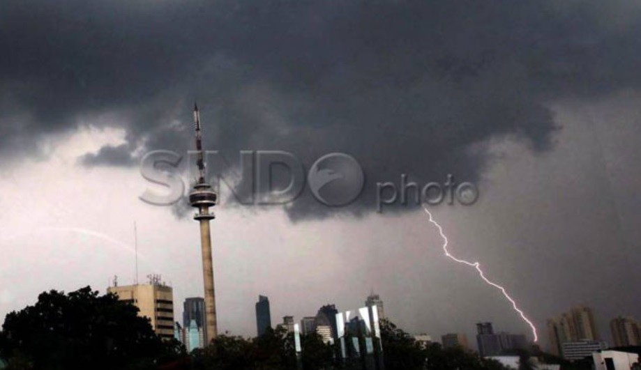 Prakiraan Cuaca Rabu: Jakarta Diguyur Hujan Mulai Siang hingga Sore