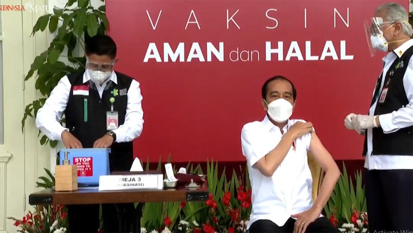 Dokter Kepresidenan Mengaku Gemetar Sebelum Suntikkan Vaksin Covid-19 ke Jokowi