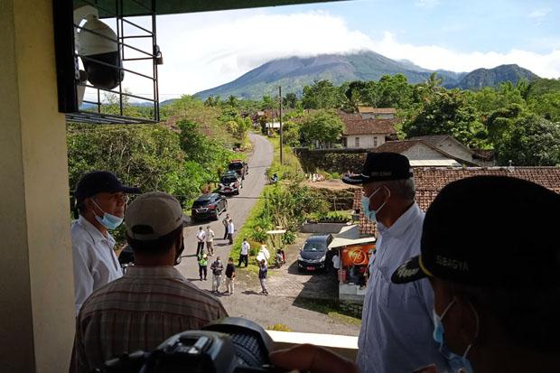 Aktivitas Merapi Meningkat, Bupati Sleman Pantau Beberapa Titik Lereng Merapi