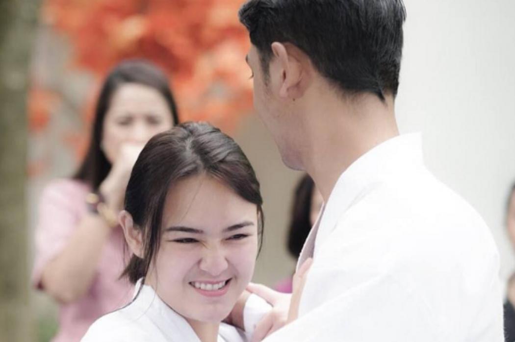 Amanda Manopo Unggah Foto Bela Diri dengan Arya Saloka, Netizen Gemas: Best Couple di Sinetron