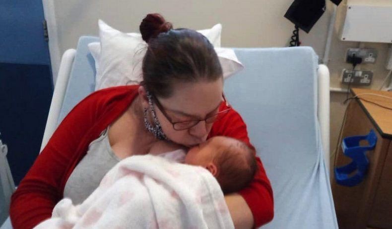 Tiba-Tiba Melahirkan, Perempuan Ini Tak Sadar Hamil Selama Lockdown