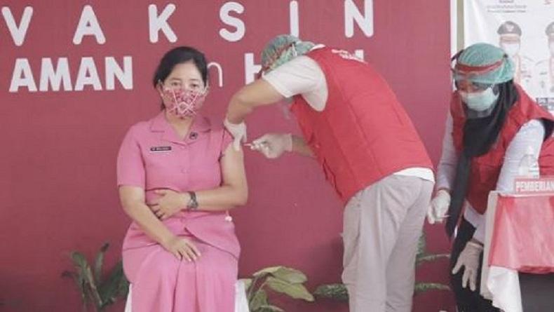 Ketua Bhayangkari Sulut Ajak Masyarakat Sukseskan Vaksinasi Covid-19