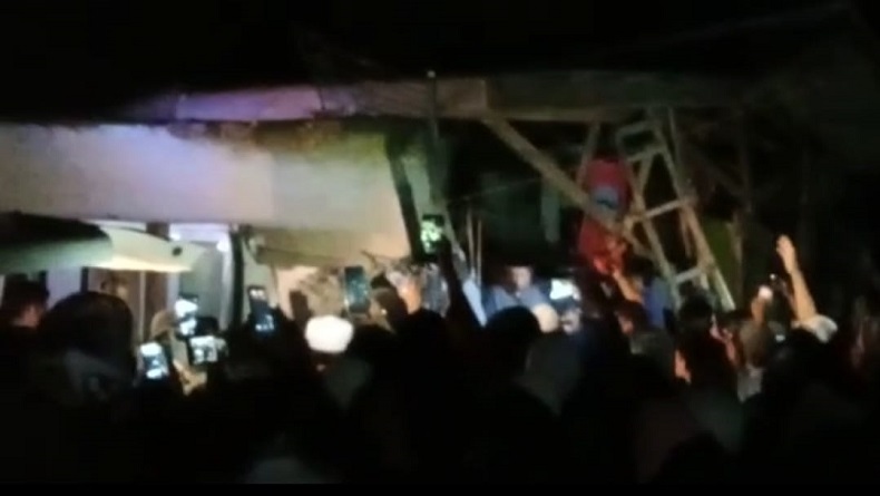 Ponpes Al-Madaroh Cipanas Cianjur Roboh, 8 Santri Terluka