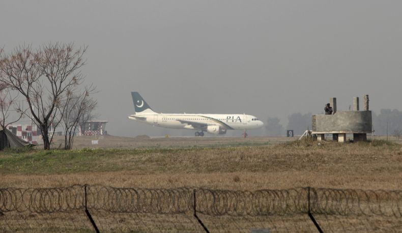 Pesawat Boeing 777 Maskapai Pakistan Disita Setelah Mendarat di Bandara Malaysia