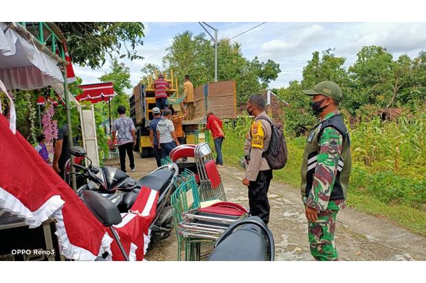 Petugas Bubarkan Paksa Warga yang Nekat Gelar Hajatan di Gunungkidul