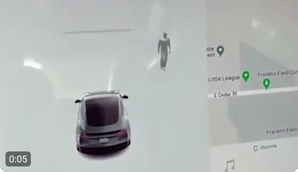 Serem, Mobil Tesla Bisa Mendeteksi Keberadaan Hantu 