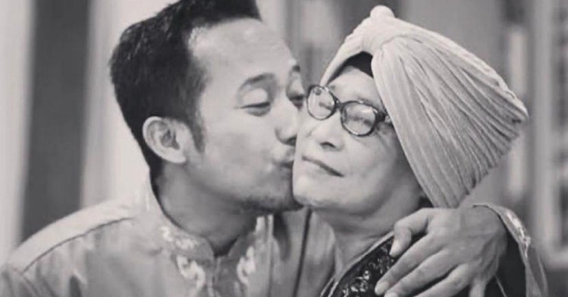 Ibunda Denny Cagur Meninggal Dunia, Banjir Ucapan Duka Cita Para Selebriti