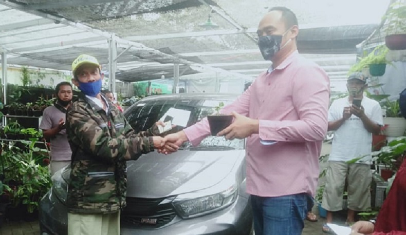 Heboh, Pria Asal Depok Rela Tukar Mobil dengan Janda Bolong