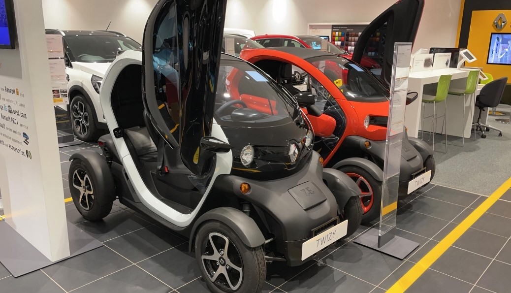 Mobil Listrik Mungil Renault Twizy Mengaspal di Indonesia Dibanderol Rp408 Juta 