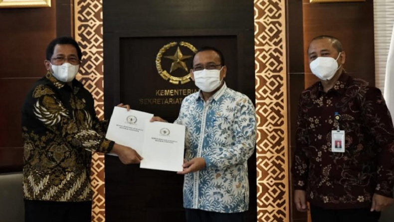 DPR Kirim Surat Persetujuan Listyo Sigit sebagai Kapolri ke Jokowi