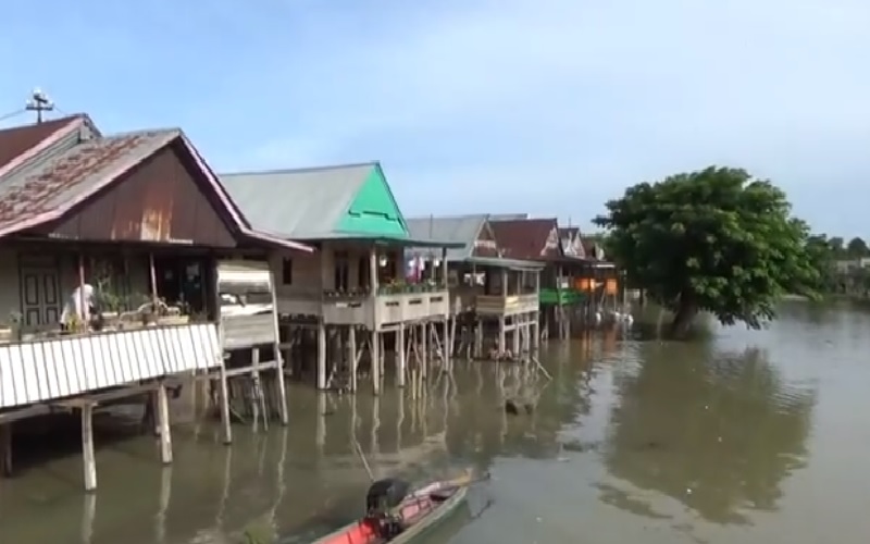 Sudah 4 Hari, Rumah Warga di Wajo Masih Tergenang Banjir 
