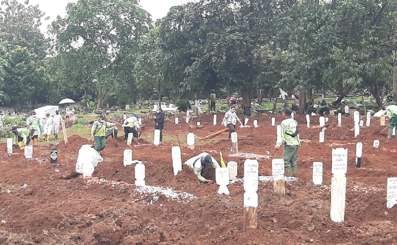 Buka Lahan 3.000 Meter Persegi, TPU Bambu Apus Mulai Makamkan Jenazah Pasien Covid-19