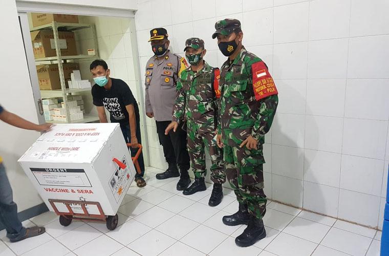 7.440 Dosis Vaksin Covid-19 Tiba di Blora dengan Pengawalan Ketat
