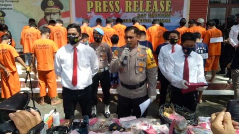 Polres Tebingtinggi Ungkap 14 Kasus Narkoba dan Pencurian, 19 Pelaku Ditangkap