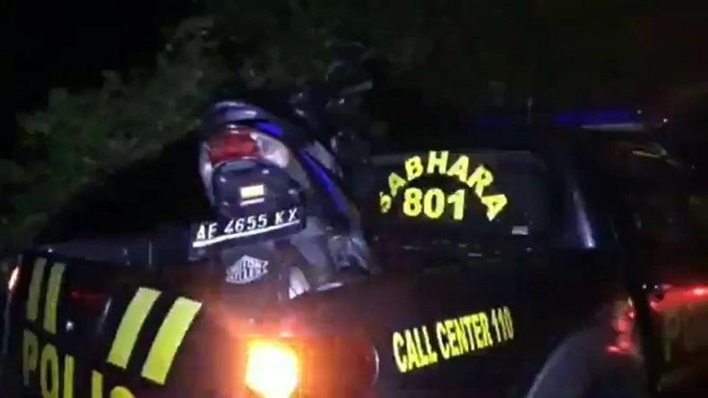 Perempuan Jatuh ke Sungai Bengawan Solo di Ngawi, Motor Korban Berada di atas Jembatan