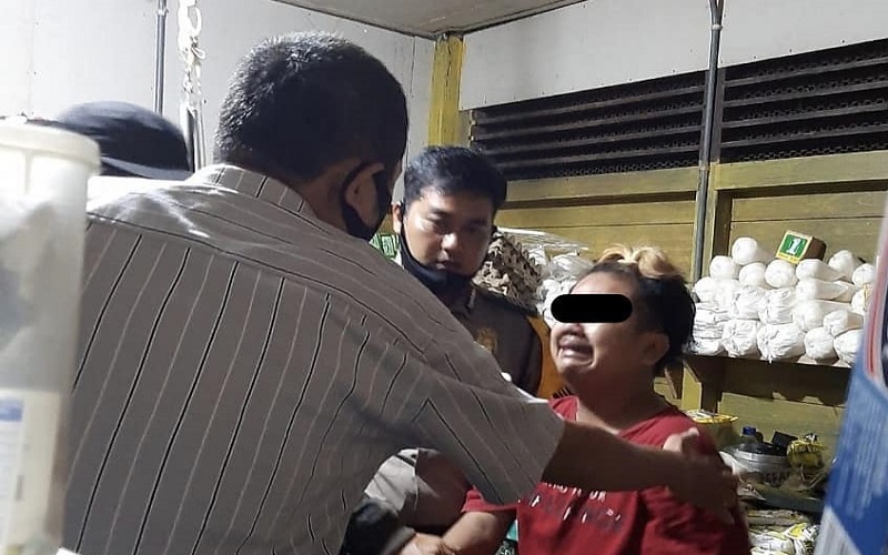 Ibu di Banjarmasin Teriak Minta Tolong Malam-Malam, Kaget Rumahnya Mendadak Berantakan