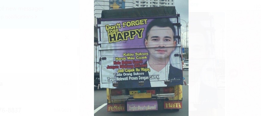 Sopir Truk Pasang Poster Wajah Raffi Ahmad dengan Kata Motivasi Sukses, Rizky Billar: Panutanku