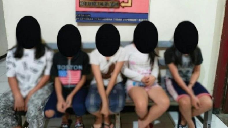 Gegara Rebutan Pacar, 5 Remaja Perempuan di Minahasa Tenggara Keroyok Teman