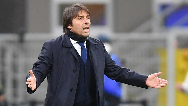Inter Kalahkan Milan karena Ibrahimovic Kartu Merah? Ini Jawaban Conte