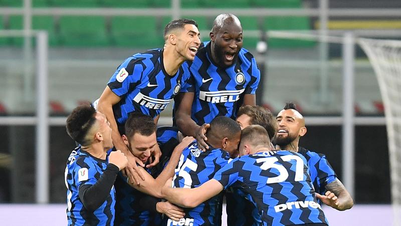 Zlatan Ibrahimovic Kartu Merah, Inter Milan Singkirkan AC Milan dari Coppa Italia