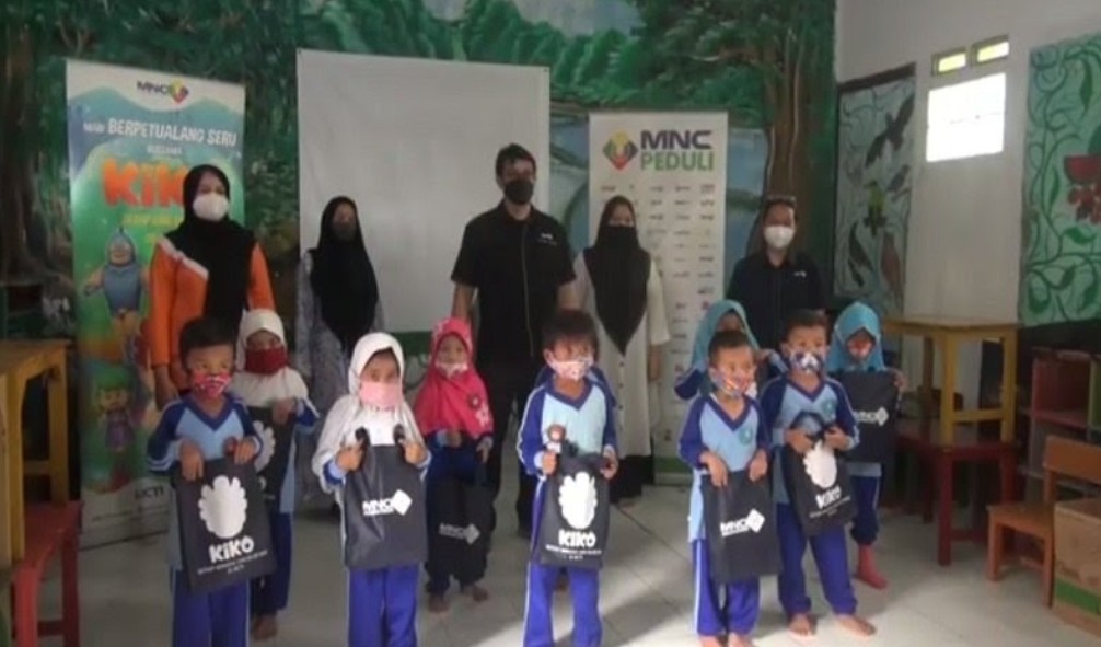 MNC Peduli Berikan Trauma Healing bagi Anak-Anak Korban Banjir Bandang di Sukabumi 