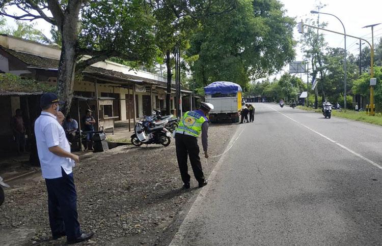 Kayuh Sepeda Onthel, Nenek di Kulonprogo Tewas Terserempet Truk