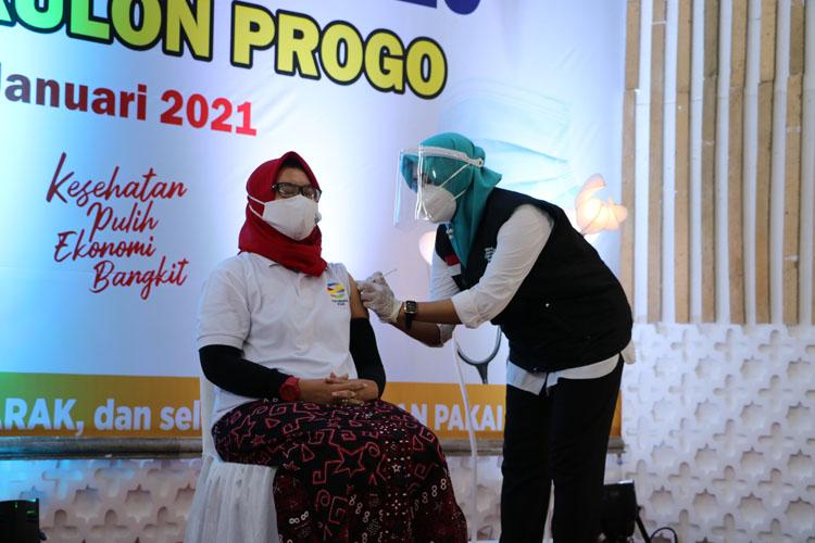 Terakhir di DIY, Vaksinasi Covid-19 di Kulonprogo Tahap Pertama Dimulai