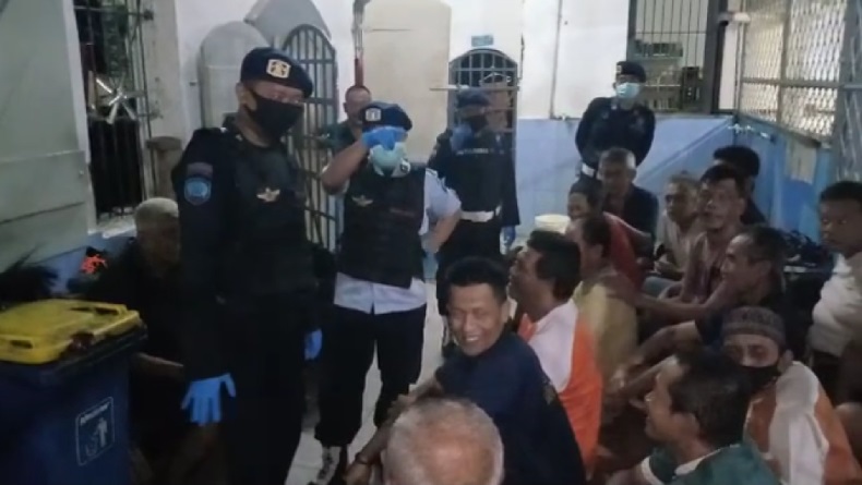 Petugas Sidak dan Geledah Lapas Kelas II B Tasikmalaya, Ada Apa?