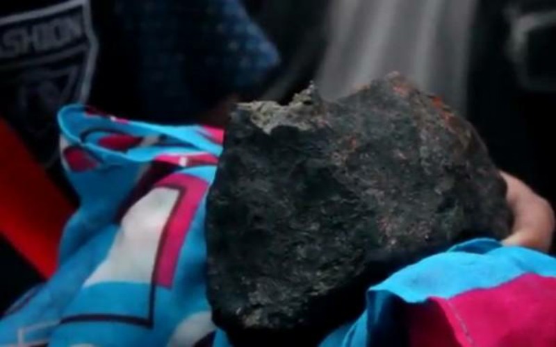 Peneliti Pastikan Meteor, Benda yang Menimpa Rumah Warga di Lampung 