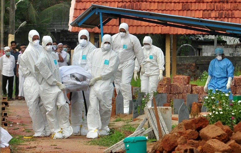 India Diserang Wabah Langka dan Mematikan, Sekolah hingga Kantor Ditutup