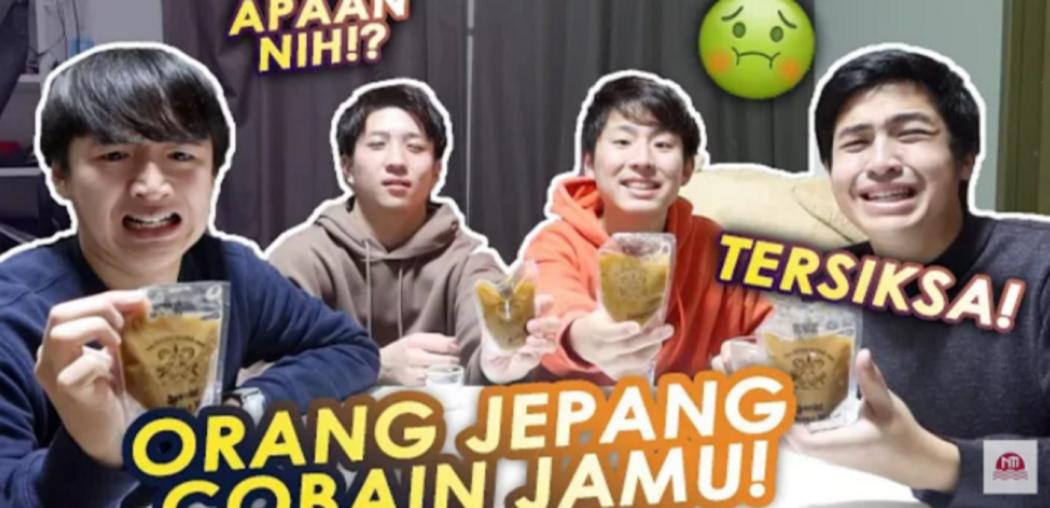 Waseda Boys Mencoba Jamu Tradisional Indonesia, Seperti Apa Ya?